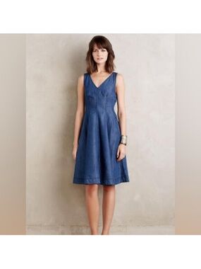 HOLDING HORSES Blue V-Neck Denim Midi Dress size 8